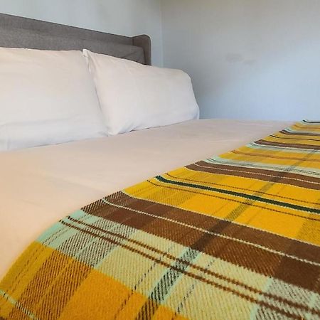 Centrally Located In Rogers And Bentonville! -Private Rooms ภายนอก รูปภาพ