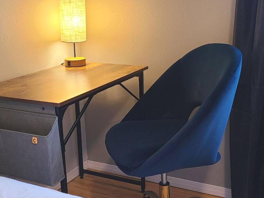 Centrally Located In Rogers And Bentonville! -Private Rooms ภายนอก รูปภาพ