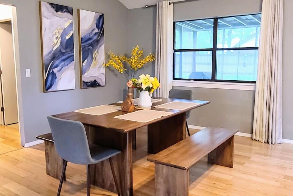 Centrally Located In Rogers And Bentonville! -Private Rooms ภายนอก รูปภาพ