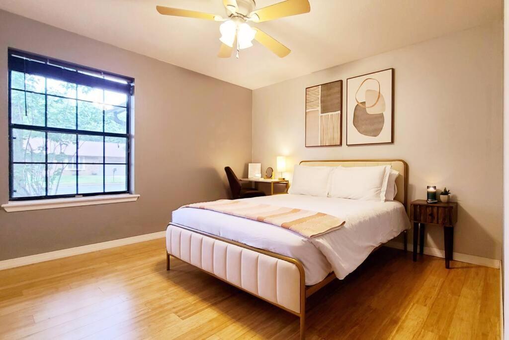 Centrally Located In Rogers And Bentonville! -Private Rooms ห้อง รูปภาพ